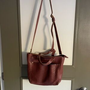 Portland Leather Goods Leather Shoulder Bag with Zipper-Medium